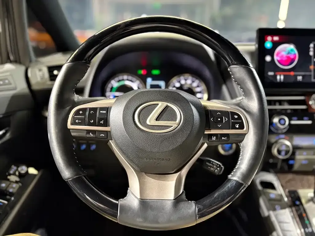 Toyota Vellfire — фото 9