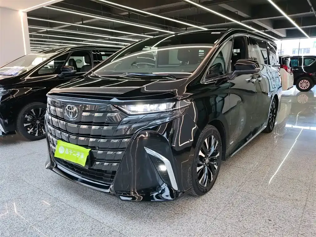 Toyota Alphard 2023 из CN, фото 2