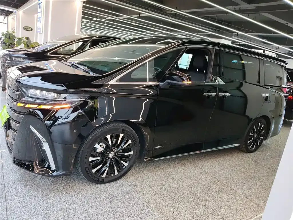 Toyota Alphard 2023 из CN, фото 5