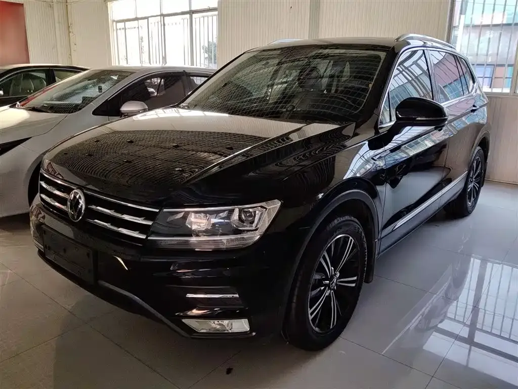 Volkswagen Tiguan L 2021 из CN, фото 1