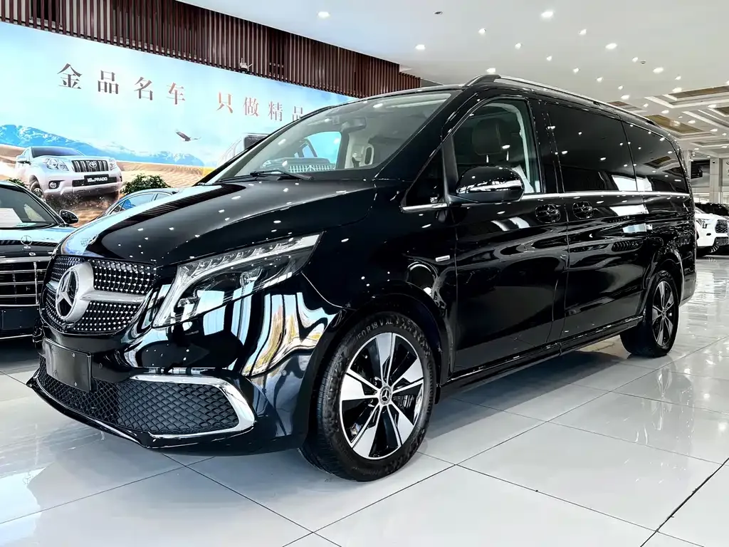 Mercedes-Benz V-Class 2023 из CN, фото 2