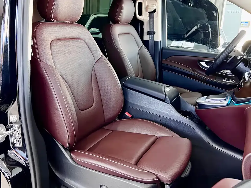Mercedes-Benz V-Class 2023 из CN, фото 8