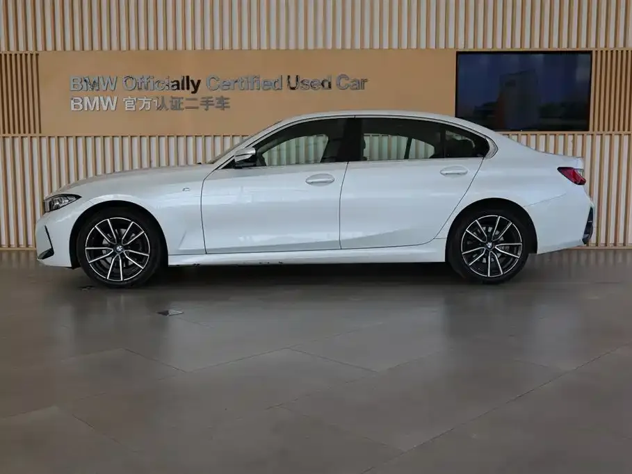 BMW 3 Series 2024 из CN, фото 2