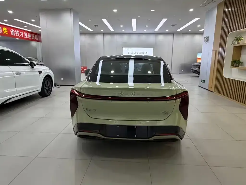 Hongqi EH7 2025 из CN, фото 6