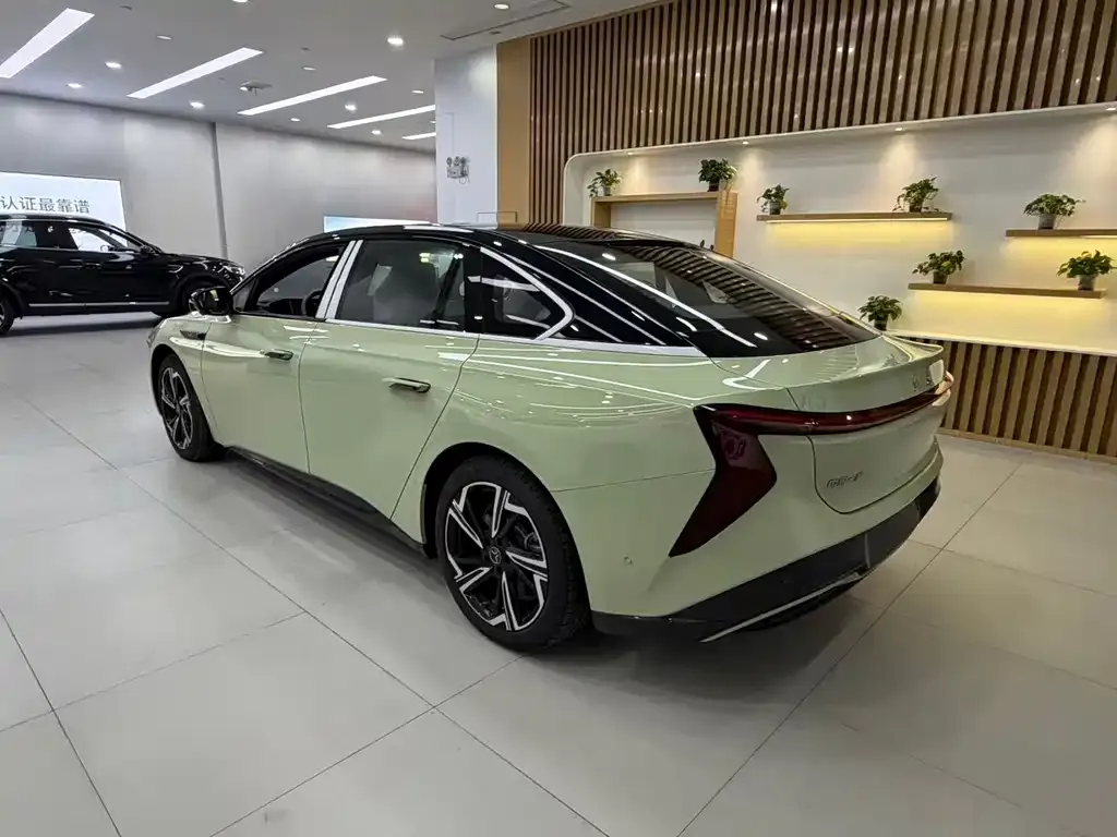 Hongqi EH7 2025 из CN, фото 7