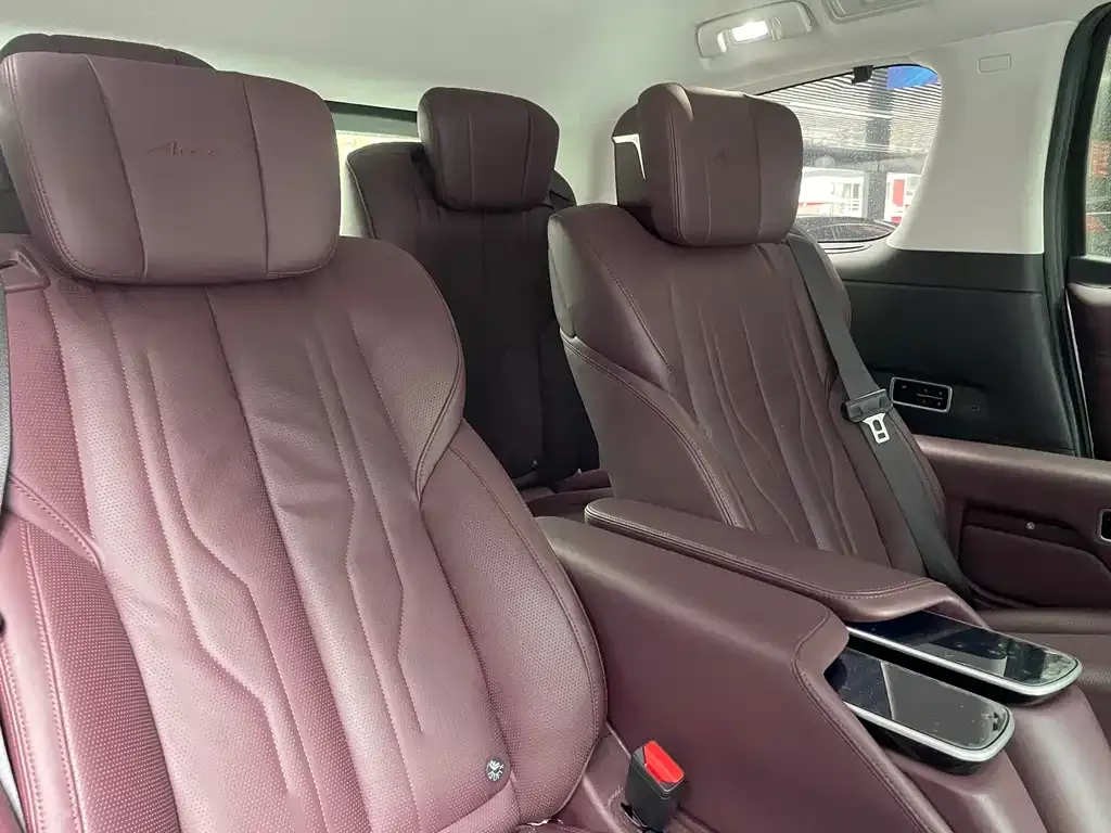 Buick Century 2023 из CN, фото 4
