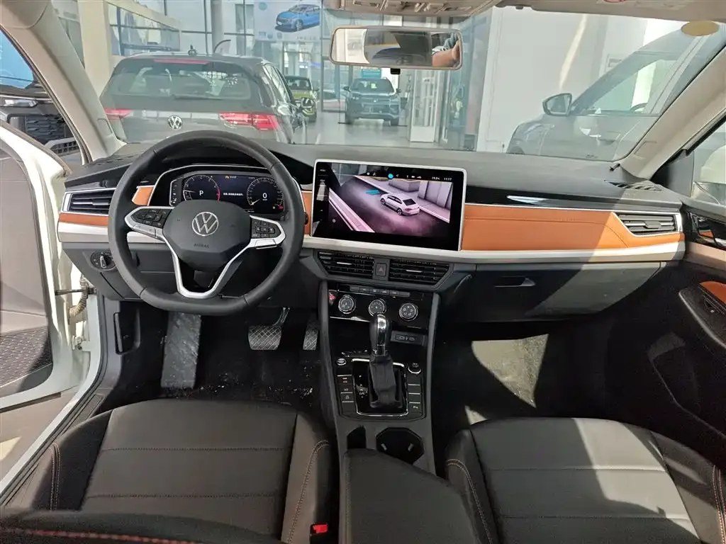 Volkswagen Bora 2024 из CN, фото 10