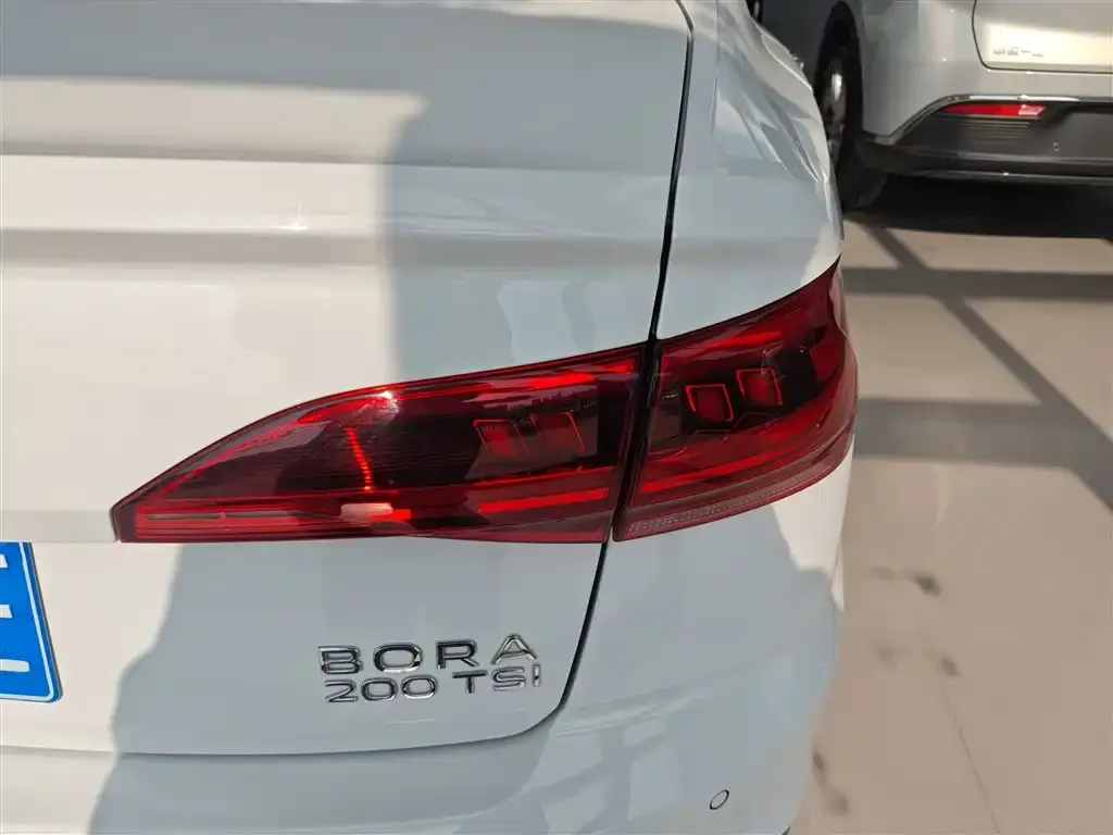 Volkswagen Bora 2024 из CN, фото 8