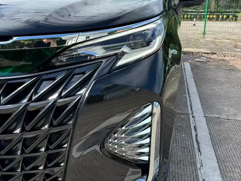 Toyota Sienna 2025 из CN, фото 9