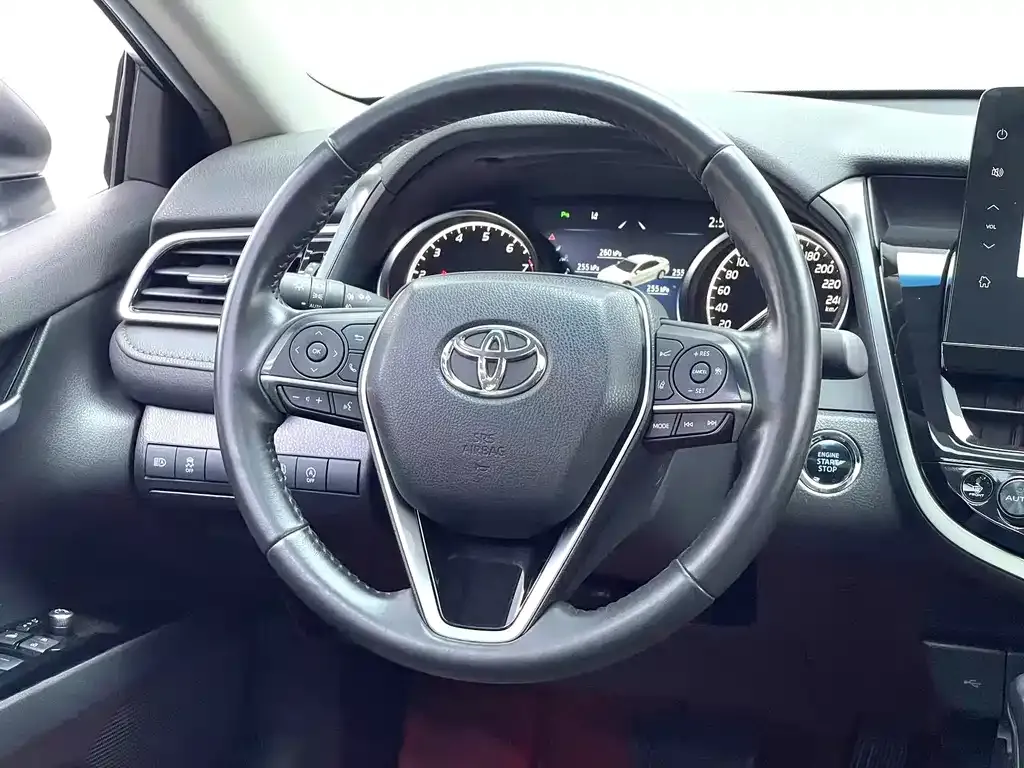 Toyota Camry 2023 из CN, фото 10