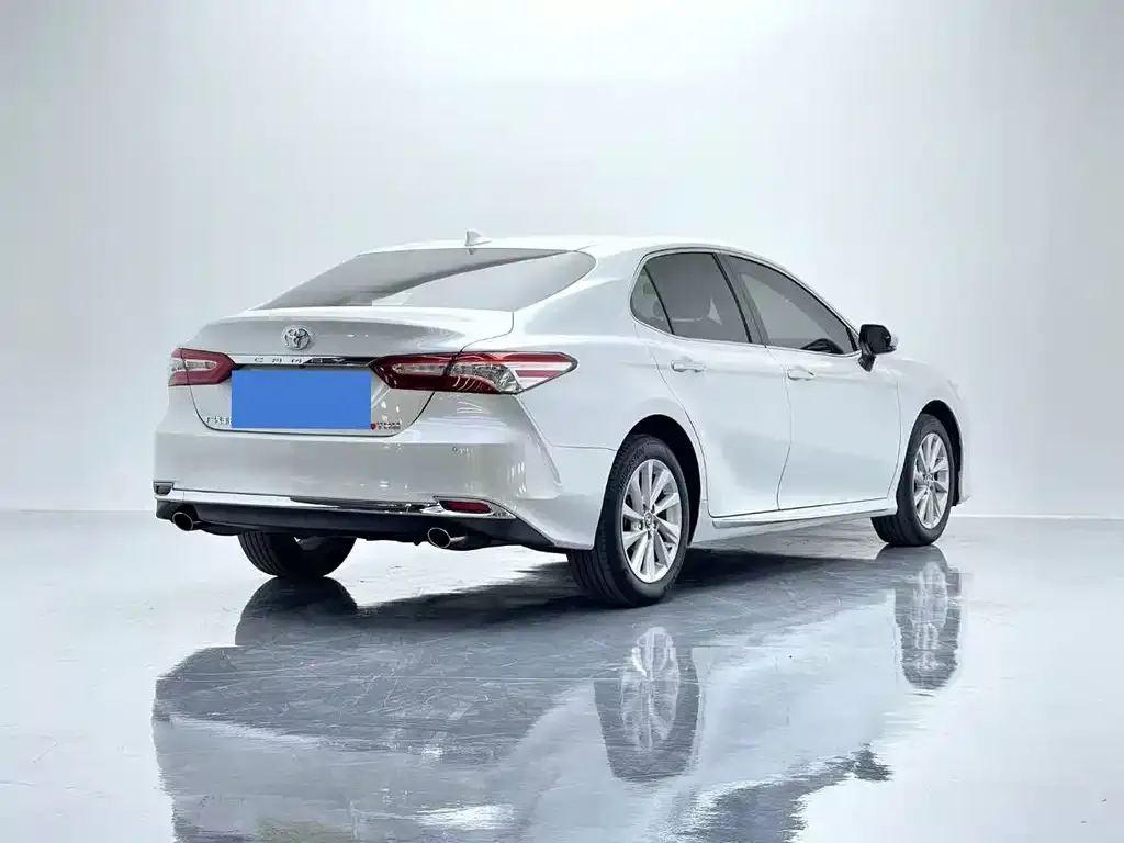 Toyota Camry 2023 из CN, фото 6