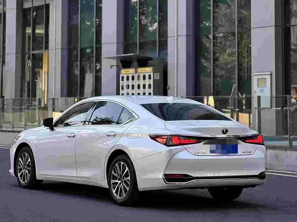 Lexus ES 2022 из CN, фото 3