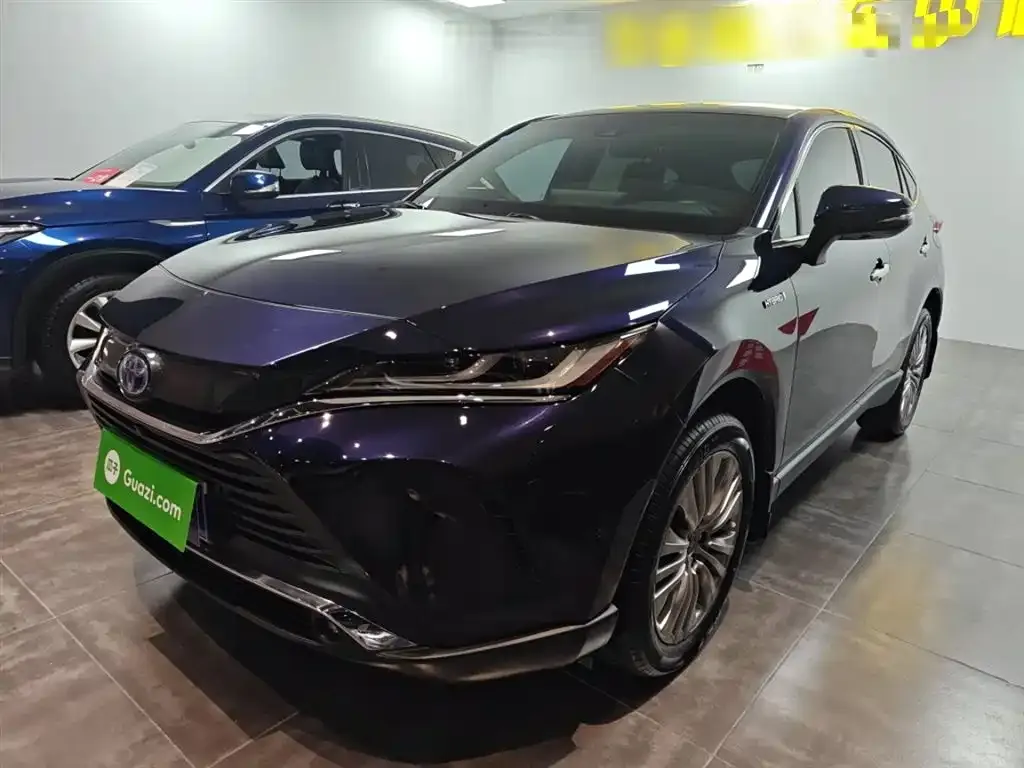 Toyota Harrier 2023 из CN, фото 2