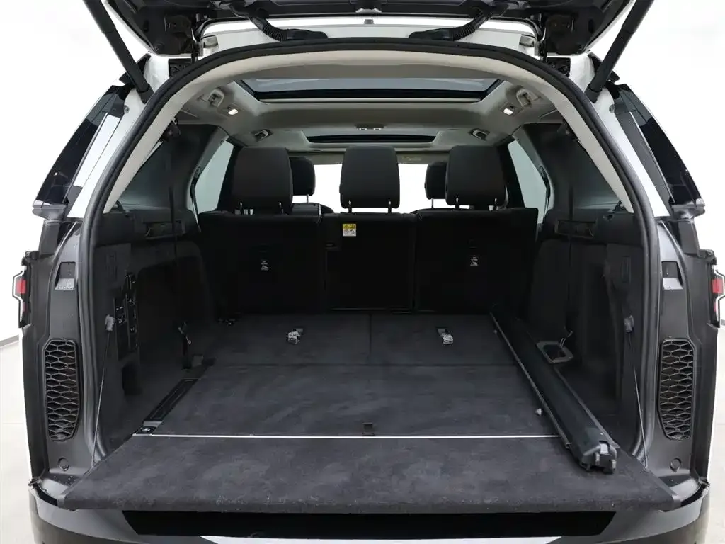 Land Rover Discovery 2025 из CN, фото 8