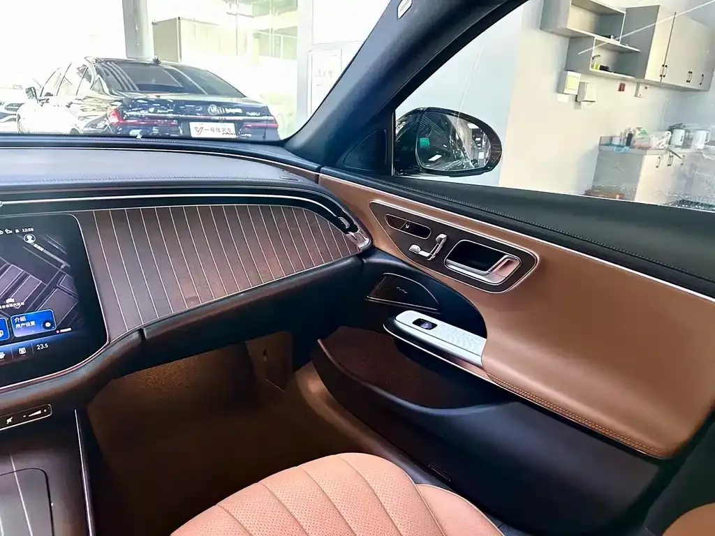 Mercedes-Benz E-Class 2024 из CN, фото 10