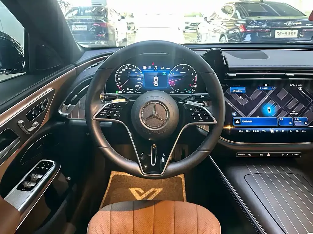 Mercedes-Benz E-Class 2024 из CN, фото 7