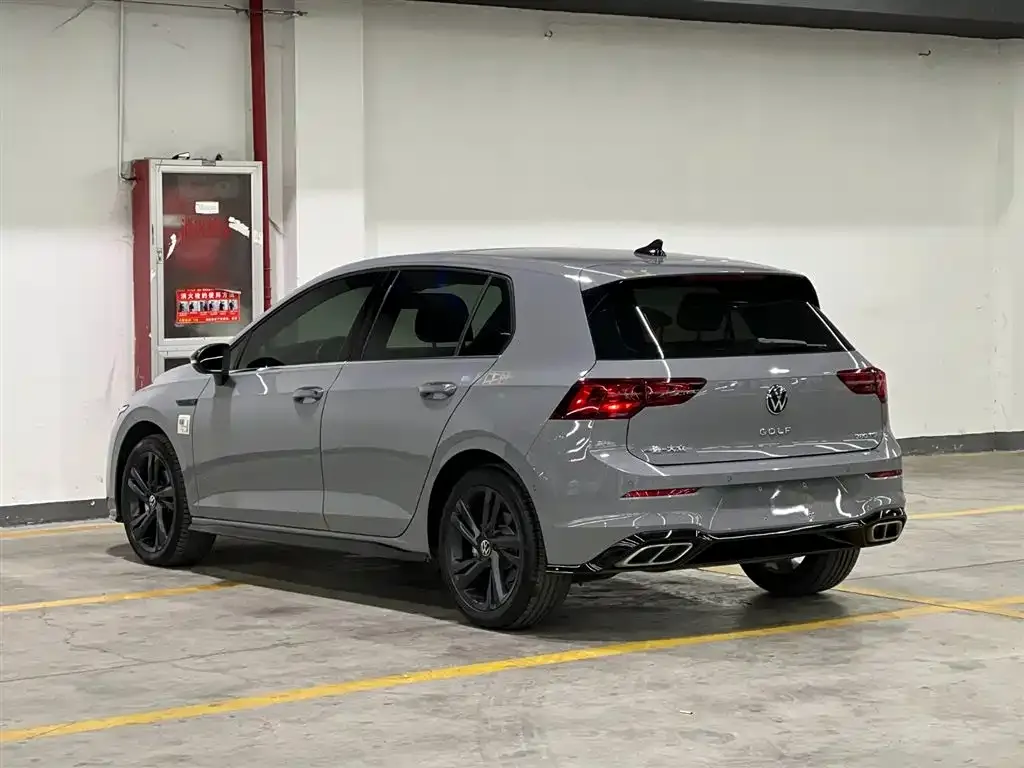 Volkswagen Golf 2022 из CN, фото 4