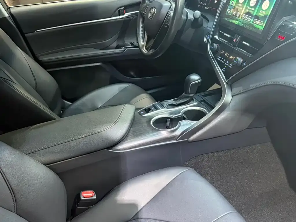 Toyota Camry 2022 из CN, фото 10