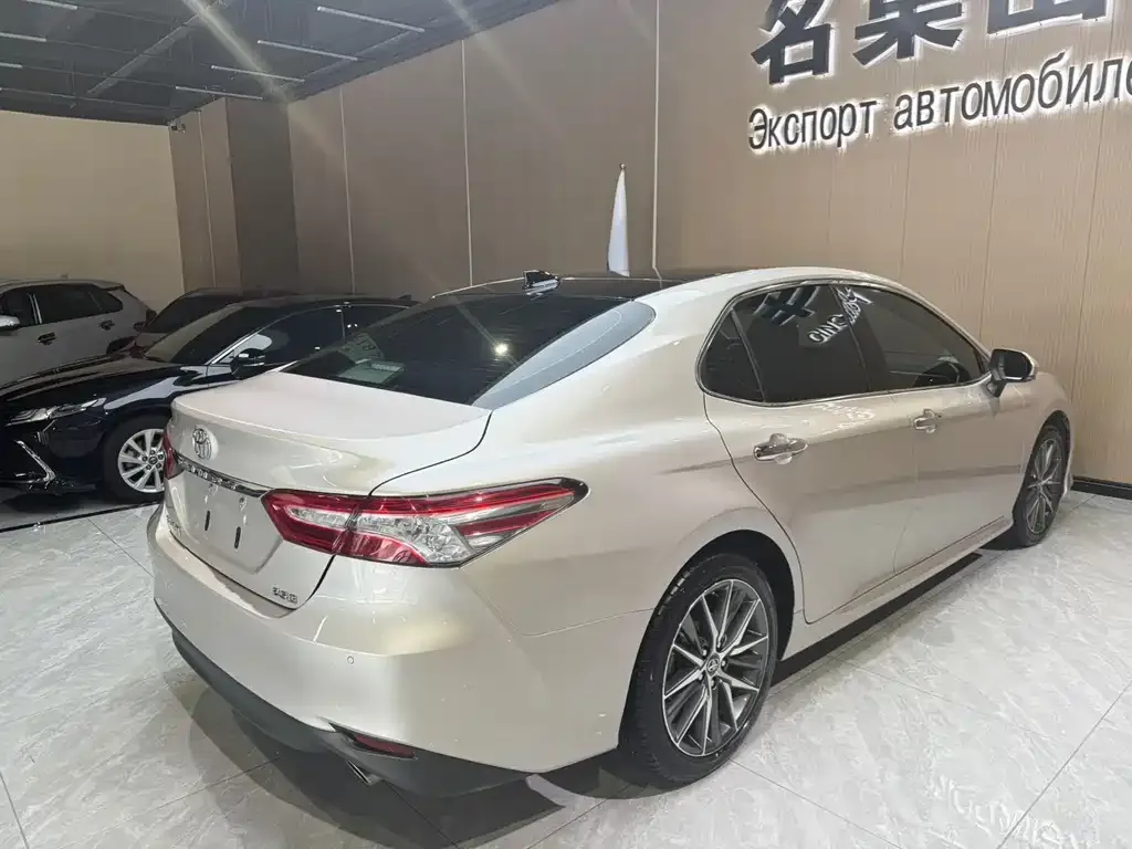 Toyota Camry 2022 из CN, фото 4