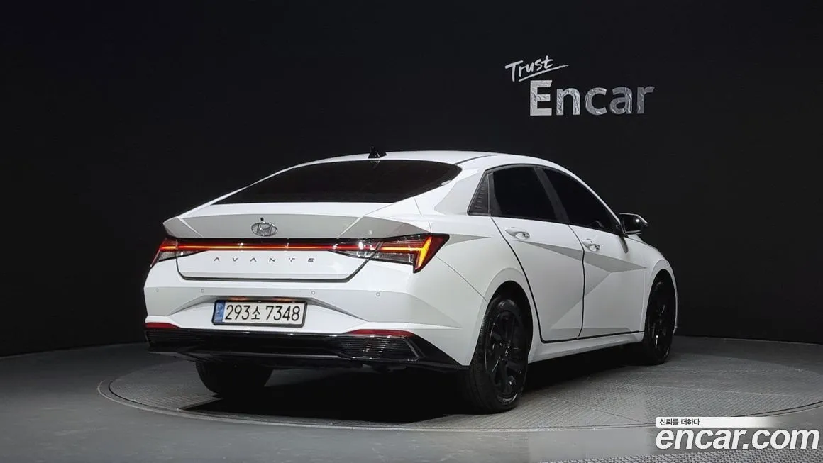 Hyundai AVANTE — фото 2