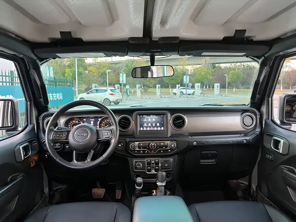 Jeep Wrangler 2022 из CN, фото 9