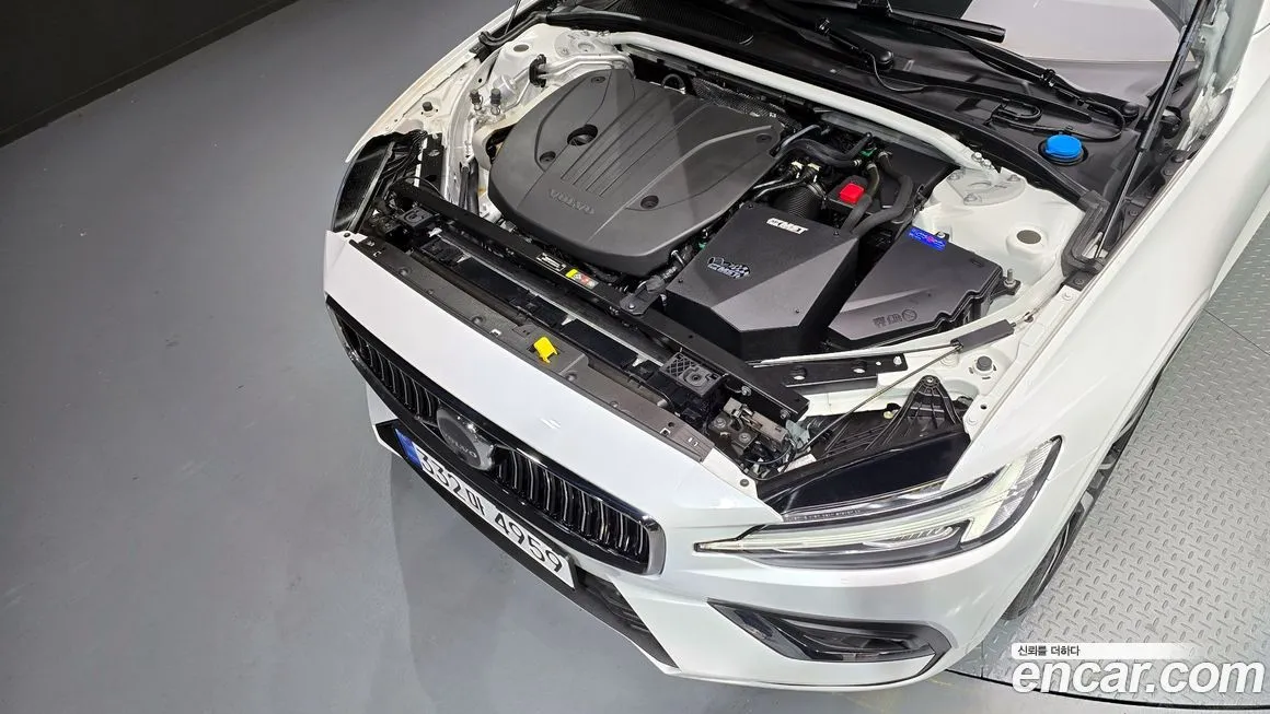 Volvo S60 2023 из KR, фото 6