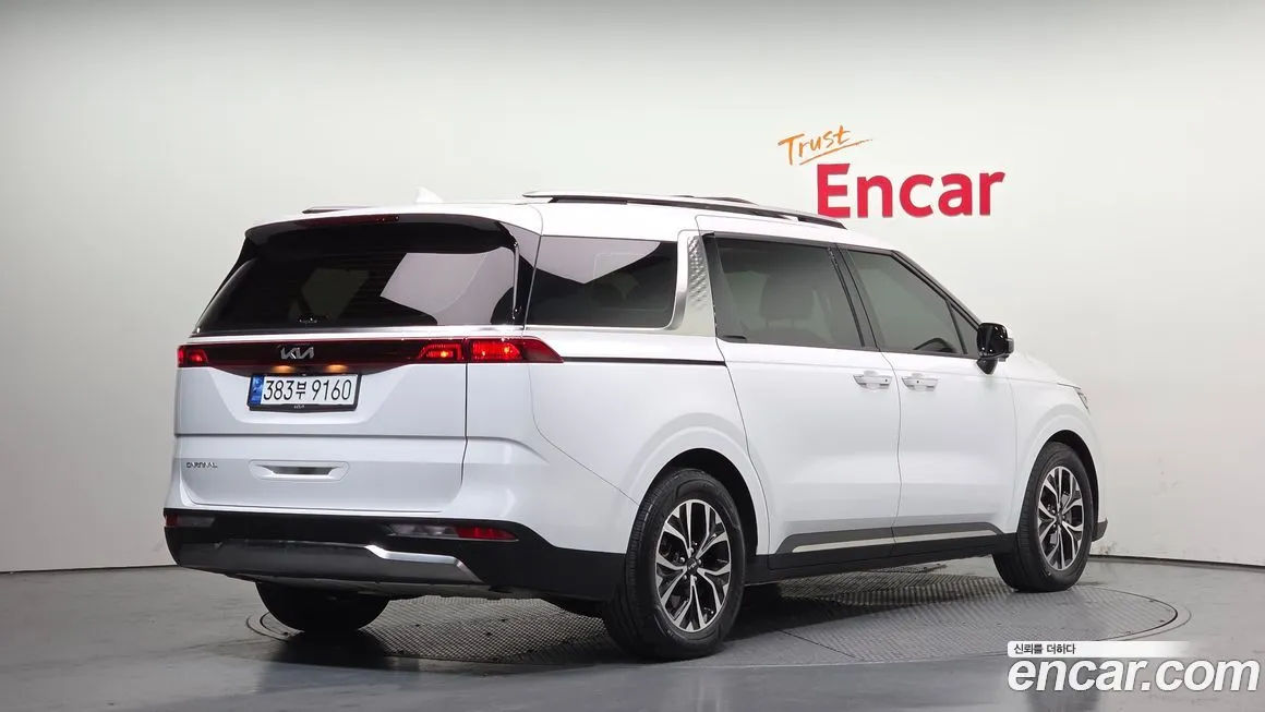 Kia Carnival 2023 из KR, фото 2