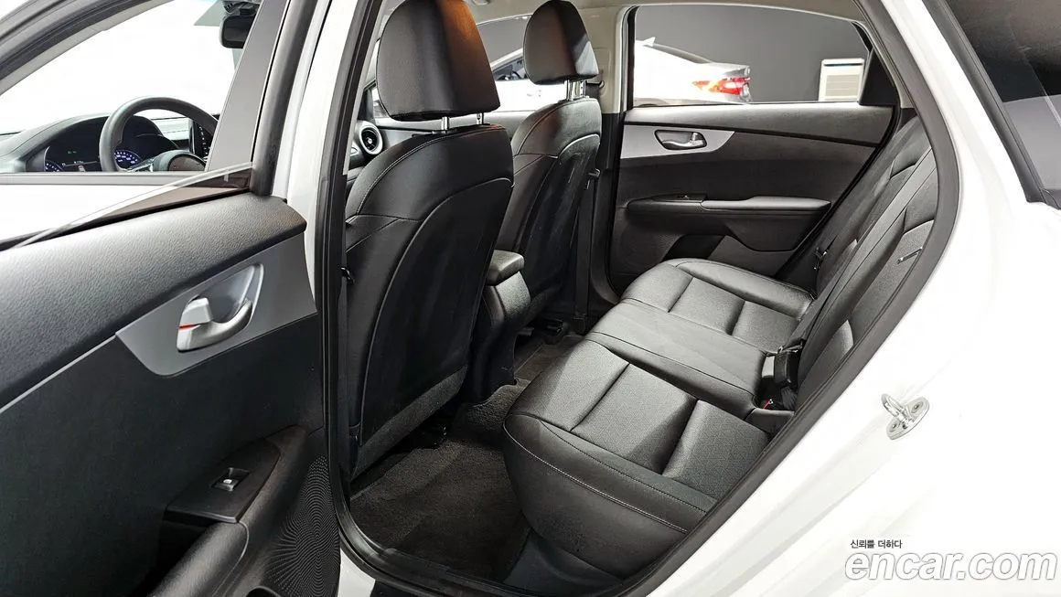 Kia K3 2022 из KR, фото 10