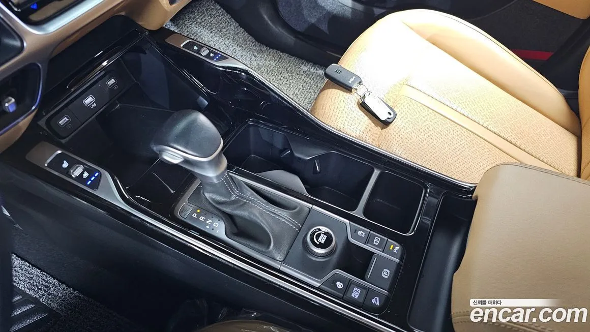 Kia Sorento — фото 9