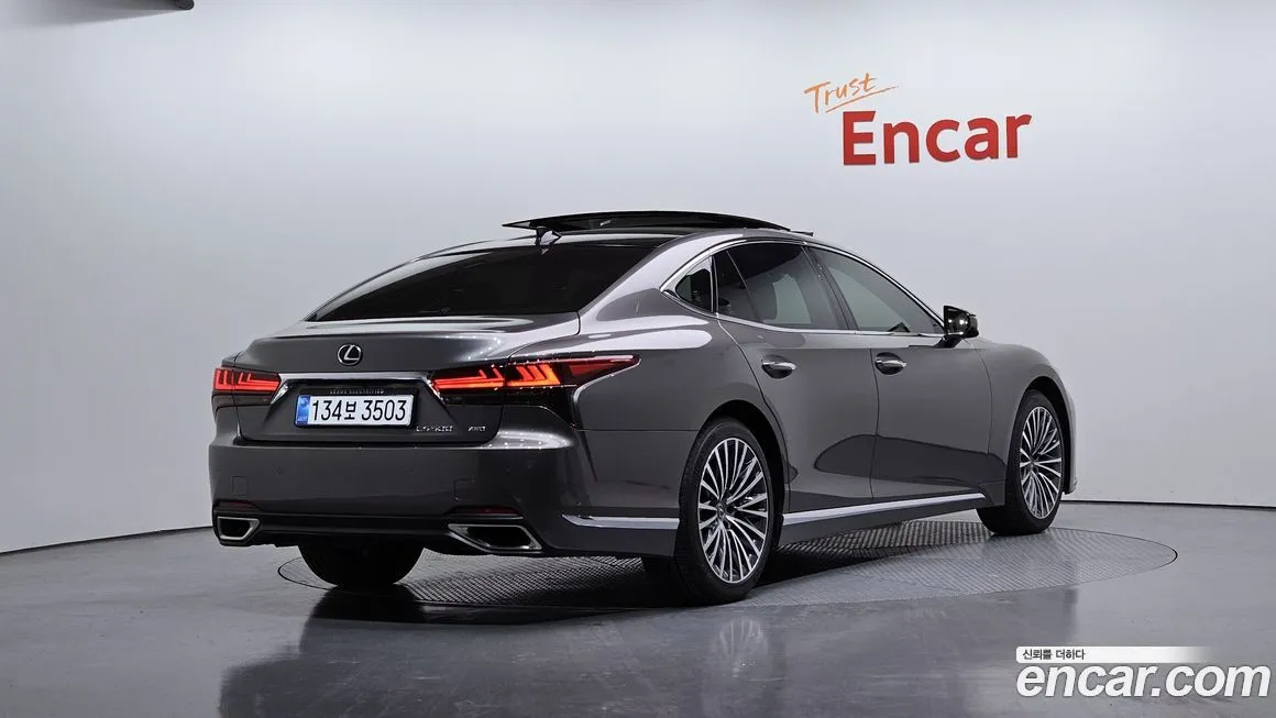 Lexus LS 2024 из KR, фото 2