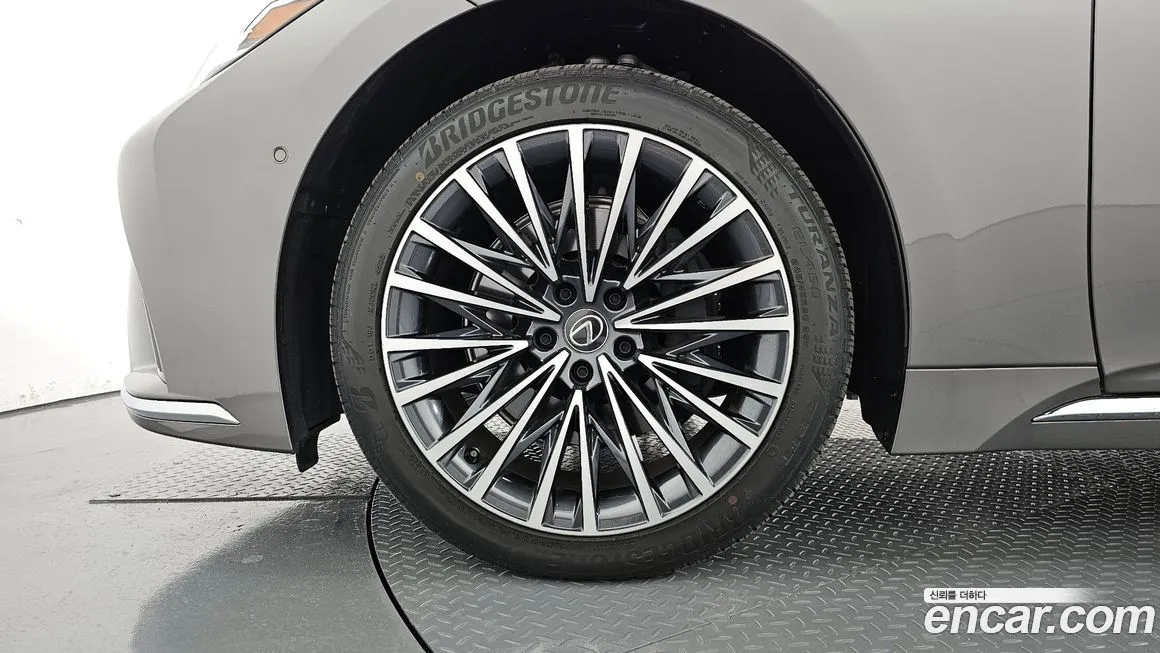 Lexus LS 2024 из KR, фото 5