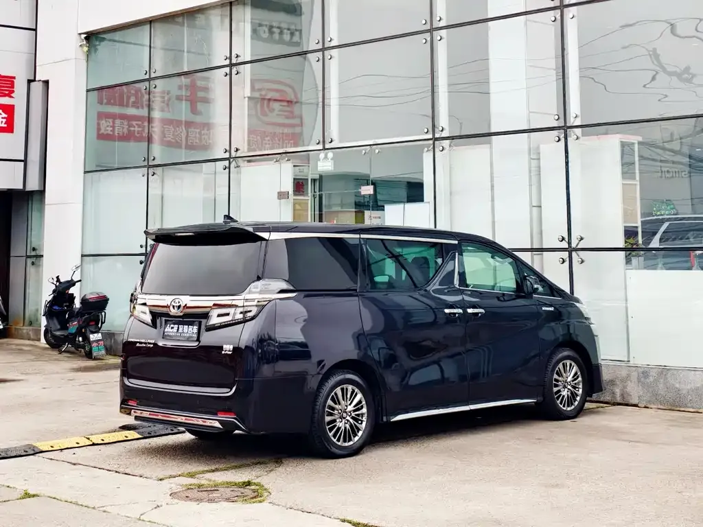 Toyota Vellfire 2021 из CN, фото 4