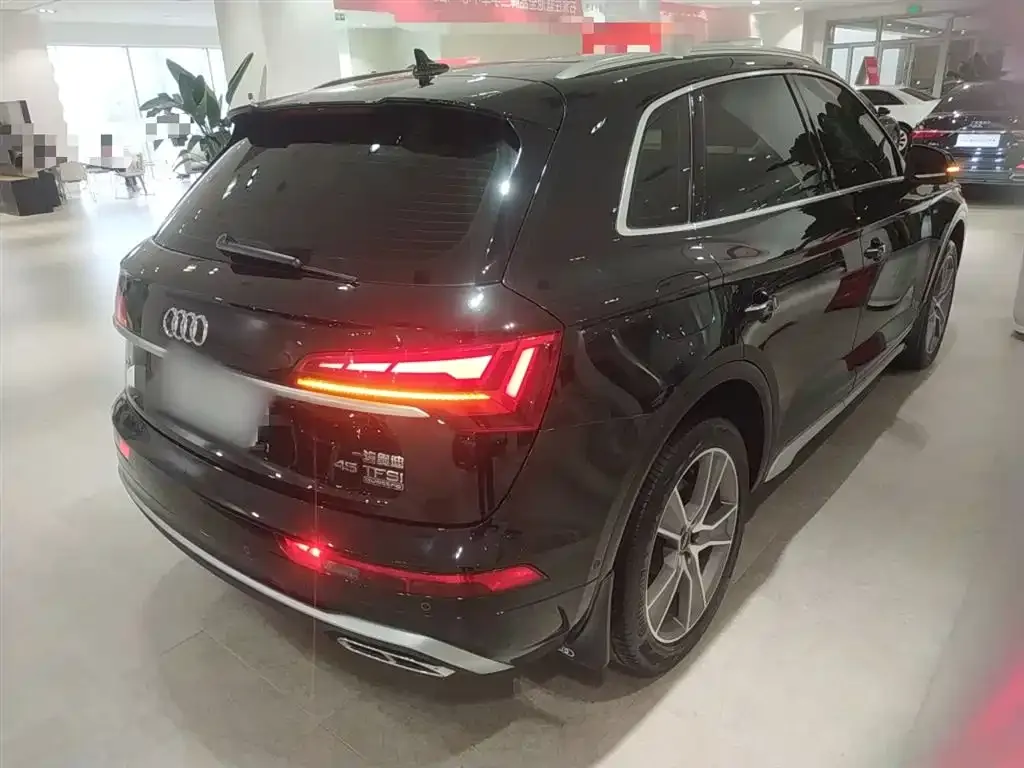 Audi Q5L 2022 из CN, фото 7