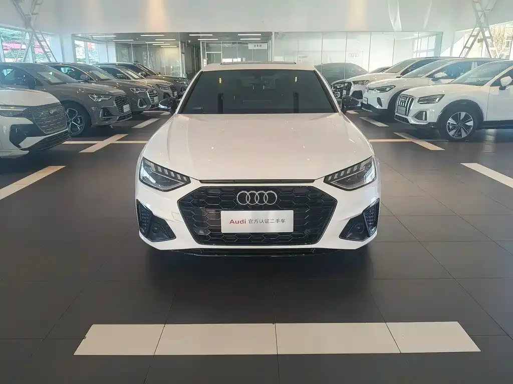 Audi A4L 2024 из CN, фото 2