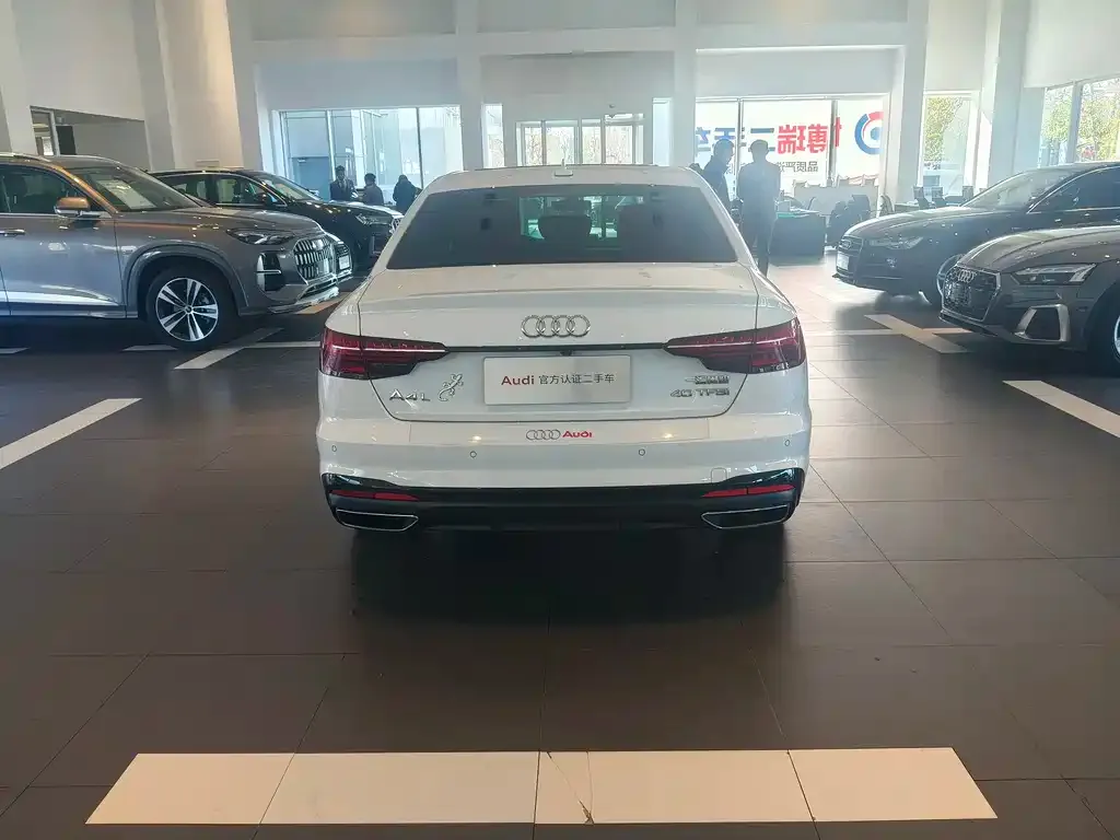 Audi A4L 2024 из CN, фото 6