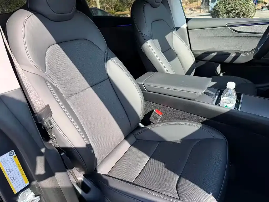 Tesla Model Y 2025 из CN, фото 5