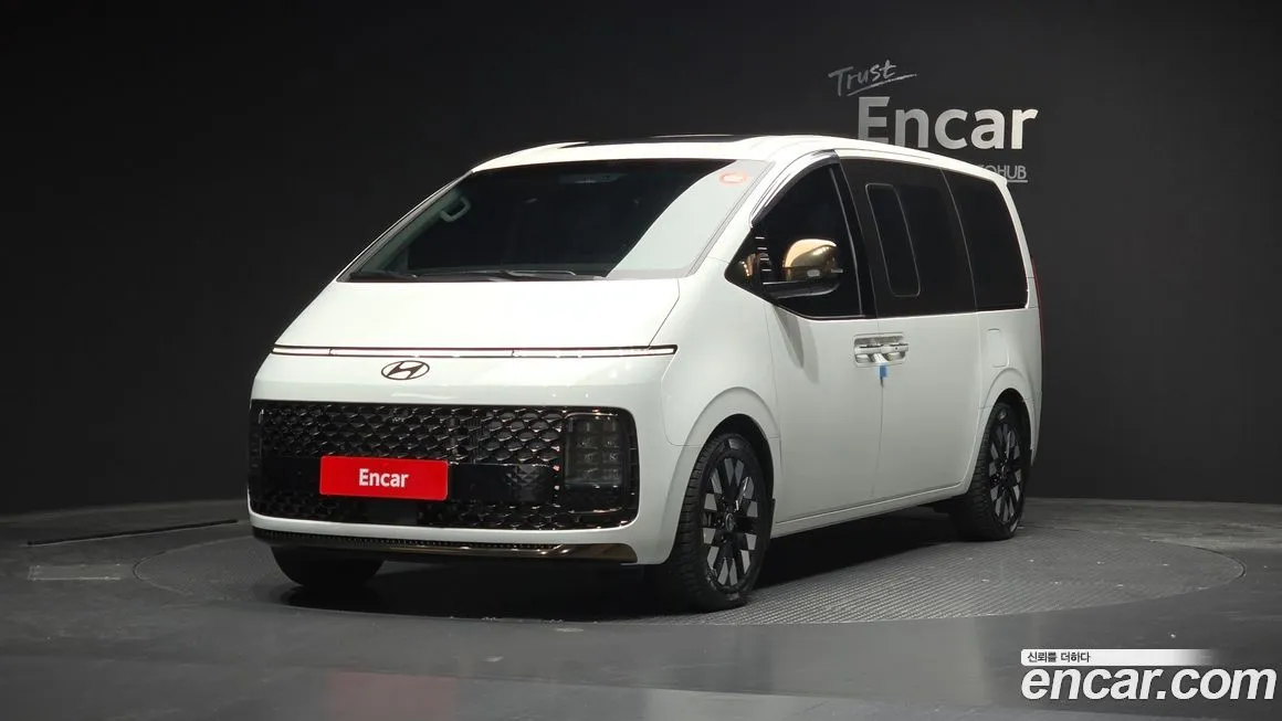 Hyundai Staria 2025 из KR, фото 1