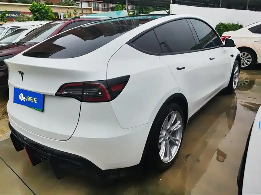 Tesla Model Y 2023 из CN, фото 3