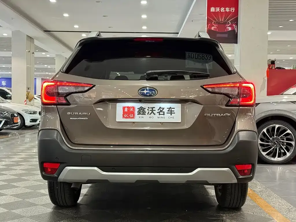 Subaru Outback 2021 из CN, фото 5