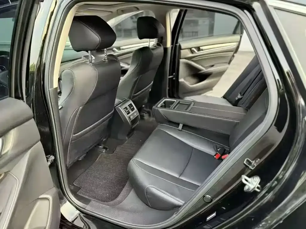 Honda Accord 2022 из CN, фото 4