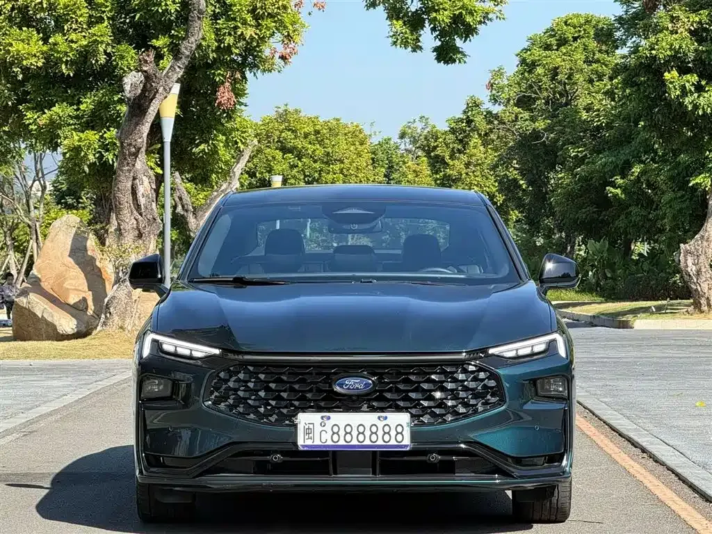 Ford Mondeo 2024 из CN, фото 2