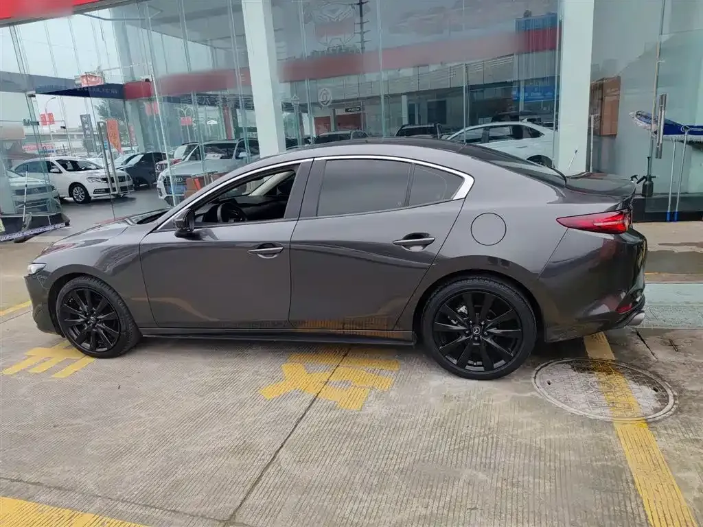 Mazda 3 Axela 2022 из CN, фото 5