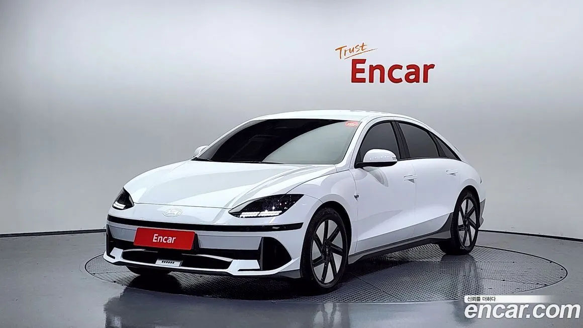 Hyundai Ioniq6 — фото 1