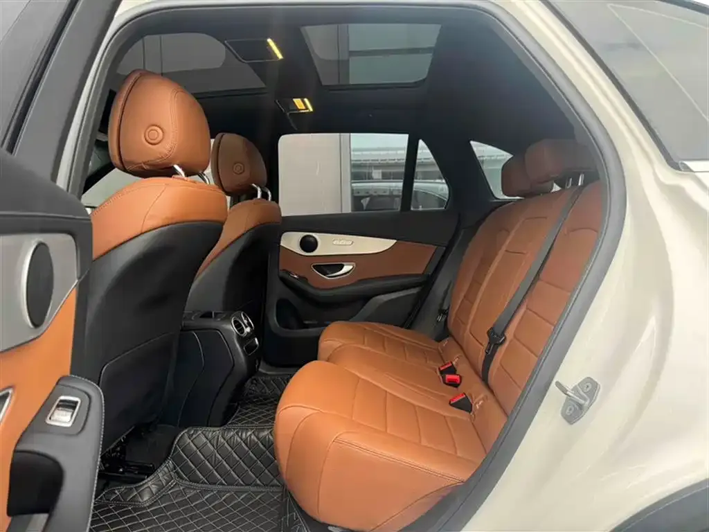 Mercedes-Benz GLC 2021 из CN, фото 2