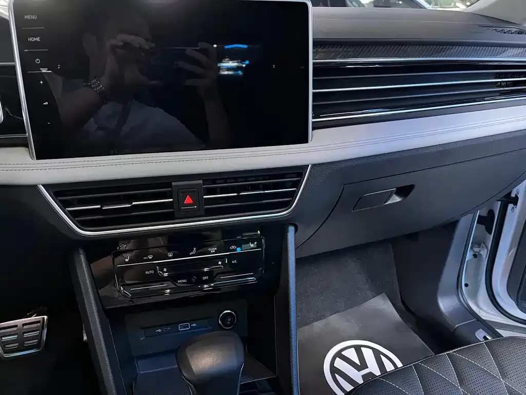 Volkswagen Tiguan L 2021 из CN, фото 10