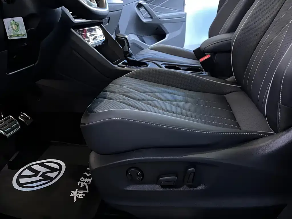 Volkswagen Tiguan L 2021 из CN, фото 7