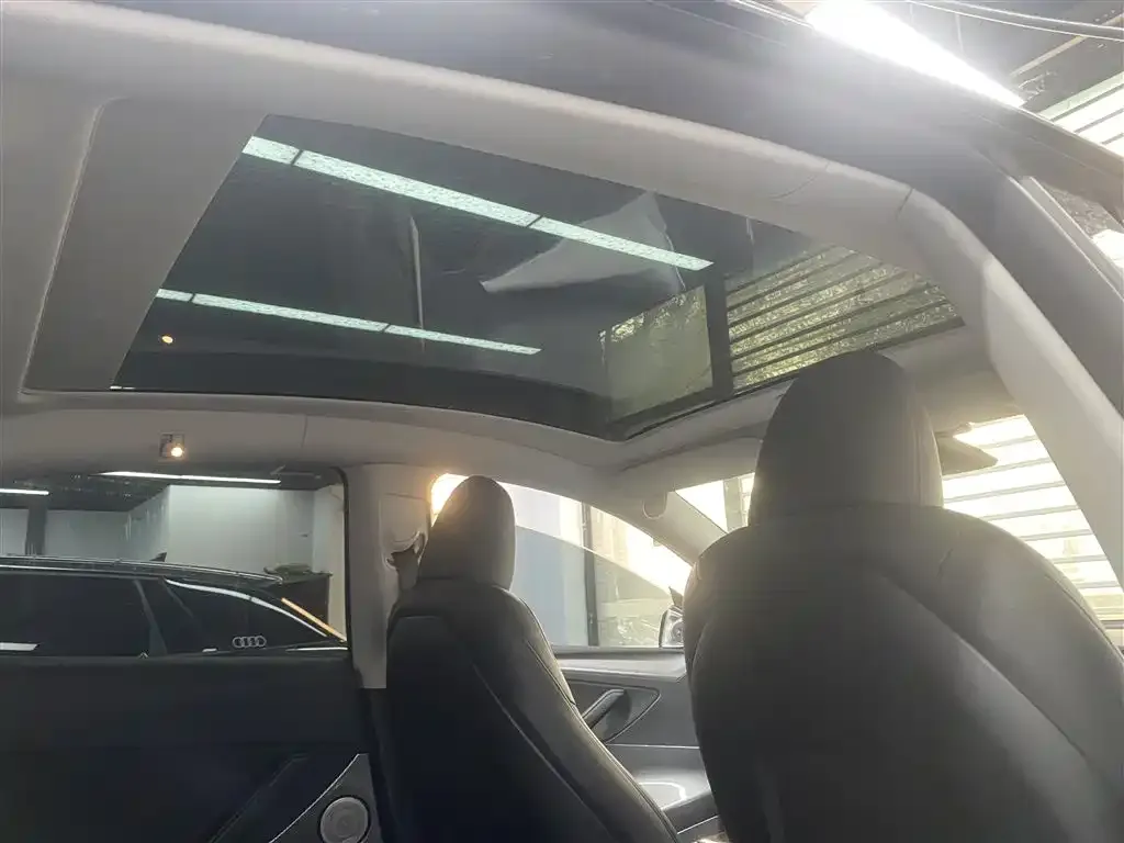 Tesla Model Y 2024 из CN, фото 10