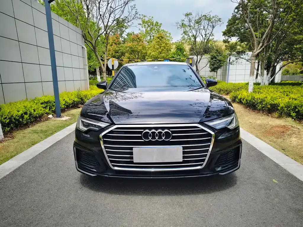 Audi A6L — фото 2
