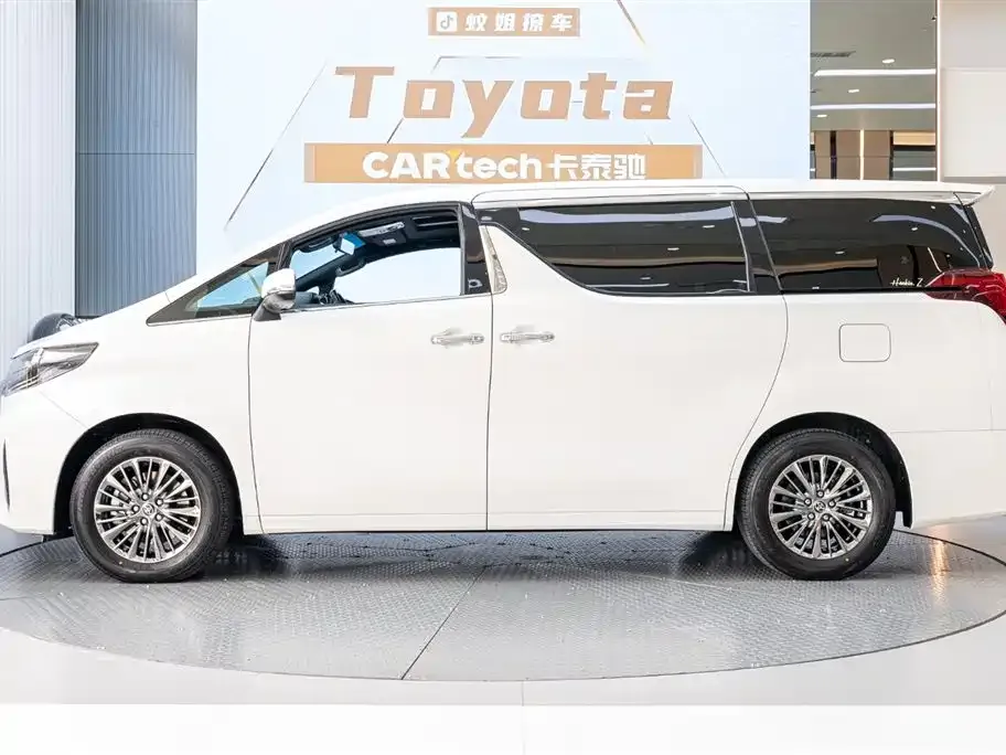 Toyota Alphard 2023 из CN, фото 3