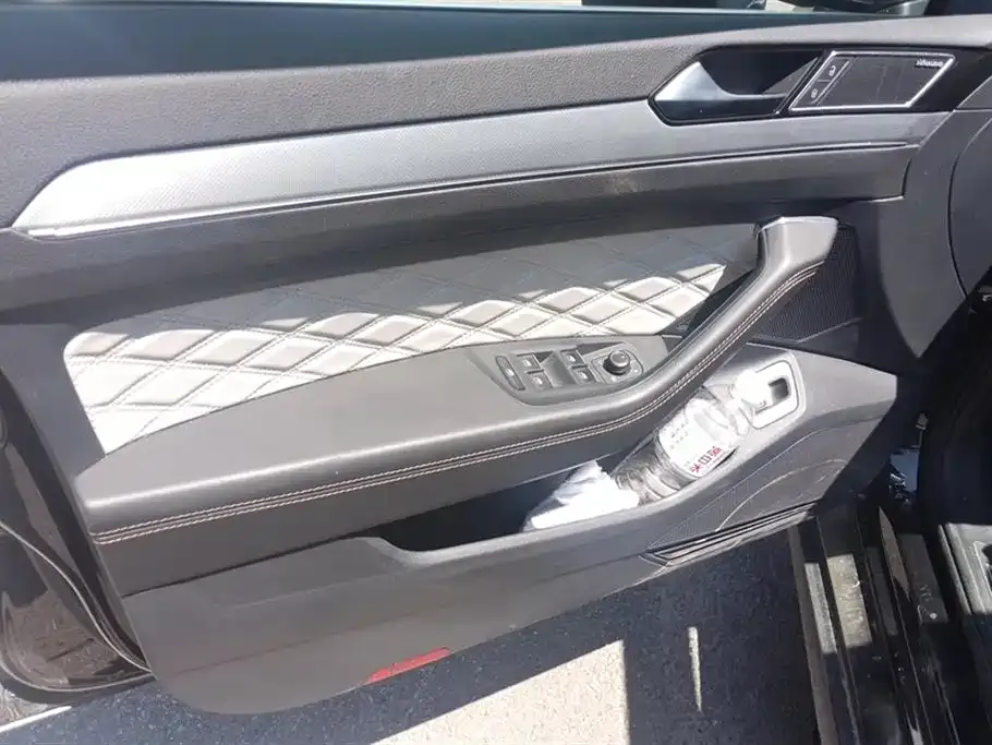 [object Object] Magotan 2023 из CN, фото 7